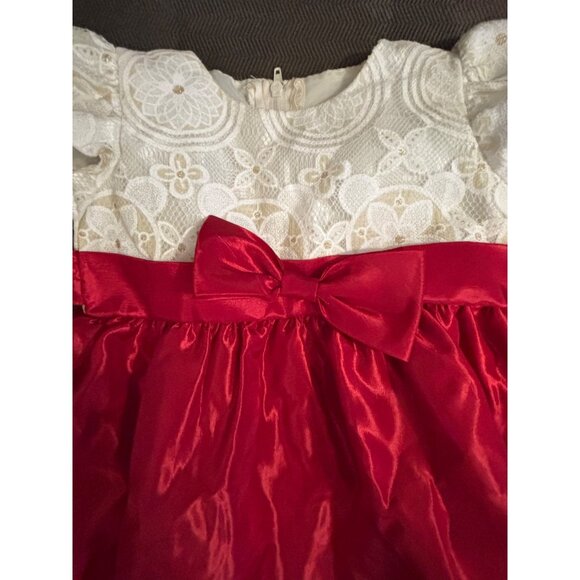 Bundle Of 10 Baby Girl Clothes Carters Bodysuits Sweaters Dresses Sizes 12M - Picture 7 of 8